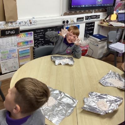 vQUzQWfVHFPCPi4LvxFKzhnZ9MdjWOHEleRBXSZn7deddc16-375f-4dd1-8bac-a3060ee9330d1000x1000